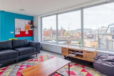 1 bed studio, Hawley Crescent, Camden, London, NW18NP - Image 4